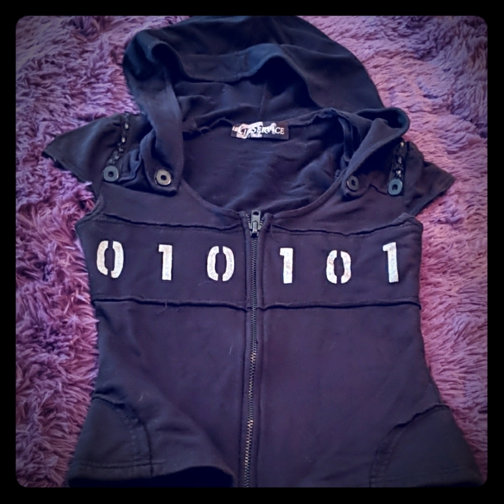 ☆SOLD DO NOT BUY ☆Lip Service Short Sleeve Hoodie